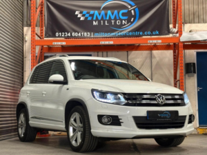 2015 Volkswagen Tiguan 2.0 Tdi Bluemotion Tech R-Line DSG 4WD Euro 6 (s/s) 5dr in White — image 5