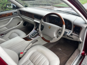 1995 Jaguar Xj 3.2 in Red — image 2
