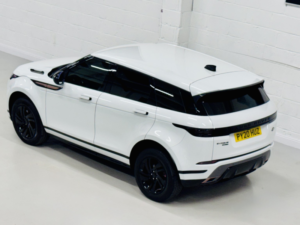 2020 Land Rover Range Rover Evoque 2.0 D180 Mhev R-Dynamic S in White — image 4