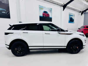 2020 Land Rover Range Rover Evoque 2.0 D180 Mhev R-Dynamic S in White — image 5
