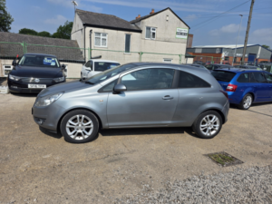 2010 Vauxhall Corsa 1.2 I 16v Sxi in Silver — image 4