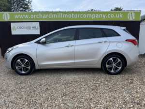 2016 Hyundai I30 1.6 I30 Tr Se Nav 1.6 120ps in Silver — image 3