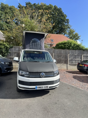 2015 Volkswagen Transporter 2.0 Tdi T28 Bluemotion Tech Startline in White — image 2