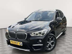 2017 BMW X1 2.0 20i Xline SUV 5dr Petrol Auto Xdrive Euro 6 (s/s) (192 Ps) in Black — image 4