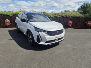 2021 Peugeot 3008 1.5 Bluehdi Gt in White — image 2
