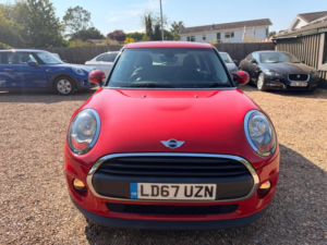 2017 MINI Hatch 1.2 One Euro 6 (s/s) 5dr in Red — image 4