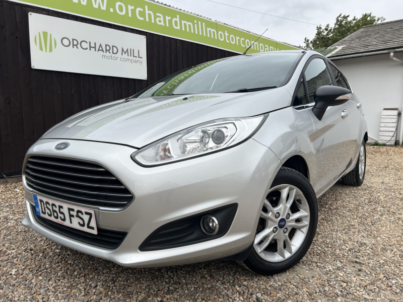 2015 Ford Fiesta 1.3 Zetec in Silver — image 1