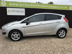 2015 Ford Fiesta 1.3 Zetec in Silver — image 3