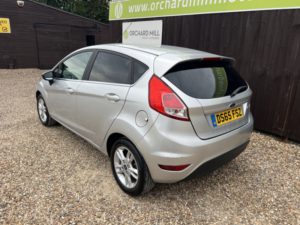 2015 Ford Fiesta 1.3 Zetec in Silver — image 4