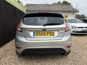 2015 Ford Fiesta 1.3 Zetec in Silver — image 5