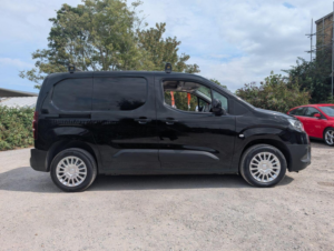 2023 Toyota Proace City 1.5 Bluehdi Icon Short Panel Van Swb Euro 6 (s/s) 5dr in Black — image 2