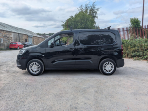 2023 Toyota Proace City 1.5 Bluehdi Icon Short Panel Van Swb Euro 6 (s/s) 5dr in Black — image 6