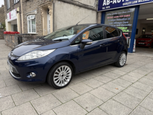 2012 Ford Fiesta 1.6 Titanium in Blue — image 3