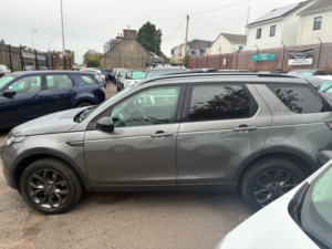 2019 Land Rover Discovery Sport 2.0 Td4 Landmark SUV 5dr Diesel Auto 4WD Euro 6 (s/s) (180 Ps) in Grey — image 5