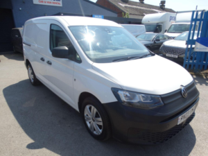 2023 Volkswagen Caddy Maxi 2.0 Tdi C20 Commerce Lwb Euro 6 (s/s) 6dr in White — image 3