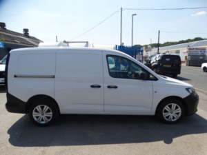 2023 Volkswagen Caddy Maxi 2.0 Tdi C20 Commerce Lwb Euro 6 (s/s) 6dr in White — image 5