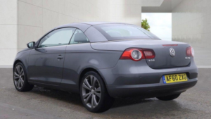2010 Volkswagen Eos 2.0 Tdi Cr Sport Cabriolet Euro 5 2dr in Grey — image 3