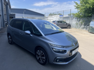 2019 Citroen Grand C4 Spacetourer 1.5 Bluehdi Flair in Grey — image 3