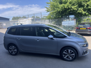 2019 Citroen Grand C4 Spacetourer 1.5 Bluehdi Flair in Grey — image 6