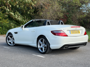 2013 Mercedes-Benz Slk 1.8 Slk250 Blueefficiency Amg Sport Convertible 2dr Petrol G-Tronic+ Euro 5 (s/s) (204 Ps) in White — image 4