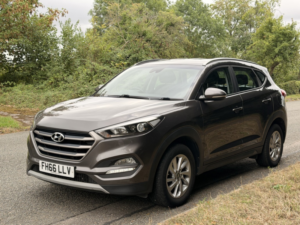 2016 Hyundai Tucson 1.7 Tucson Se Nav 1.7 D 116ps Bd +fss in Grey — image 4