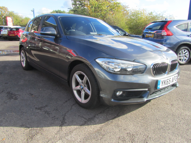 2015 BMW 1 Series 2.0 118d Se 5-Door in Grey — image 1