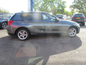 2015 BMW 1 Series 2.0 118d Se 5-Door in Grey — image 4