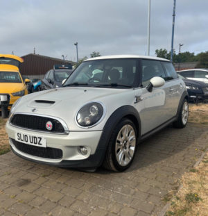 2010 MINI Hatch 1.6 Cooper S Camden Euro 5 3dr in Silver — image 5