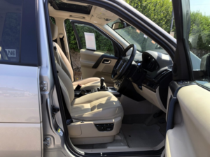 2013 Land Rover Freelander 2 2.2 Td4 Hse Turbo Diesel 6 Speed Manual 4x4 - Full Service History in Gold — image 3