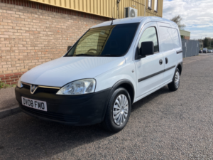 2008 Vauxhall Combo 1.3 Cdti 1700 16v Panel Van 3dr Diesel Manual (134 G/km, 69 Bhp) in White — image 3