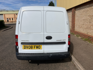 2008 Vauxhall Combo 1.3 Cdti 1700 16v Panel Van 3dr Diesel Manual (134 G/km, 69 Bhp) in White — image 6