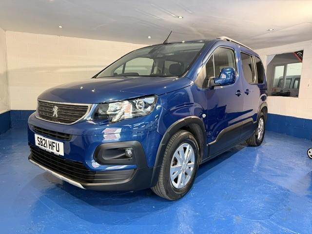 2021 Peugeot Rifter 1.5 Bluehdi Allure Premium in Blue — image 1