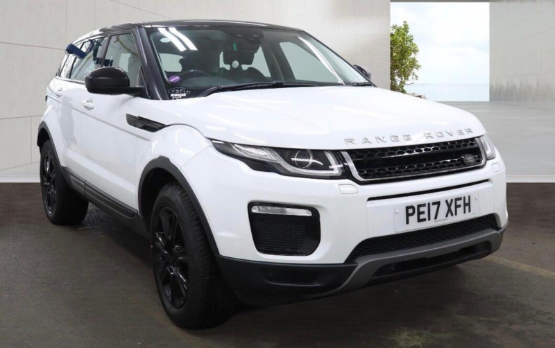 2017 Land Rover Range Rover Evoque 2.0 Td4 Se Tech Auto 4WD Euro 6 (s/s) 5dr in White — image 1