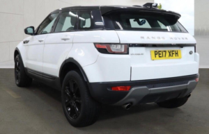 2017 Land Rover Range Rover Evoque 2.0 Td4 Se Tech Auto 4WD Euro 6 (s/s) 5dr in White — image 3