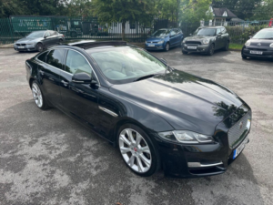 2017 Jaguar Xj 3.0d V6 Portfolio Auto Euro 6 (s/s) 4dr in Black — image 3