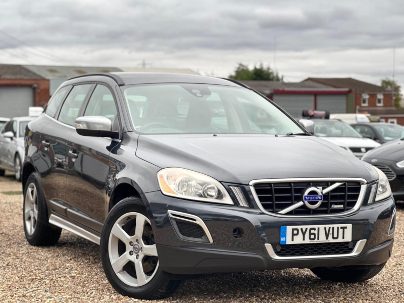 2011 Volvo Xc60 2.4 D5 R-Design Geartronic AWD Euro 5 5dr in Grey — image 1