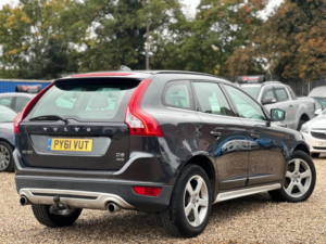 2011 Volvo Xc60 2.4 D5 R-Design Geartronic AWD Euro 5 5dr in Grey — image 3