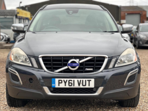 2011 Volvo Xc60 2.4 D5 R-Design Geartronic AWD Euro 5 5dr in Grey — image 6