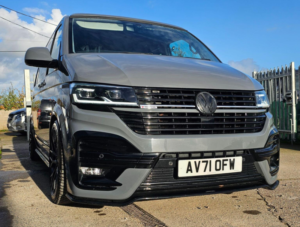 2022 Volkswagen Transporter 2.0 Bitdi T32 Highline Kombi DSG 4motion Swb Euro 6 (s/s) 5dr in Grey — image 6