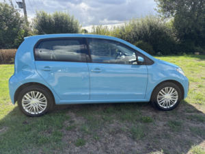 2016 Volkswagen Up! 1.0 Move Up! in Blue — image 3