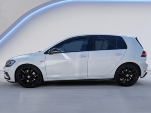2017 Volkswagen Golf 2.0 Tsi Bluemotion Tech R Hatchback 5dr Petrol DSG 4motion Euro 6 (s/s) (310 Ps) in White — image 3