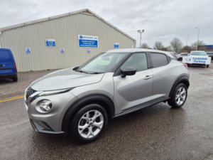 2020 Nissan Juke 1.0 Dig-T N-Connecta Euro 6 (s/s) 5dr in Silver — image 3