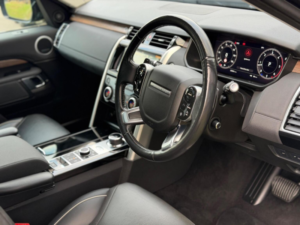 2018 Land Rover Discovery 2.0 Sd4 Hse Auto 4WD Euro 6 (s/s) 5dr in Grey — image 2