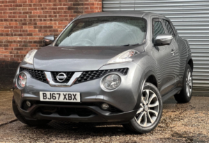 2017 Nissan Juke 1.6 Tekna Xtron Euro 6 5dr in Grey — image 2