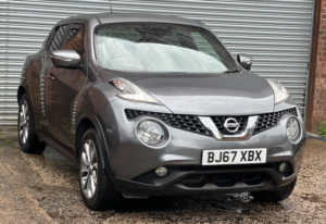 2017 Nissan Juke 1.6 Tekna Xtron Euro 6 5dr in Grey — image 3