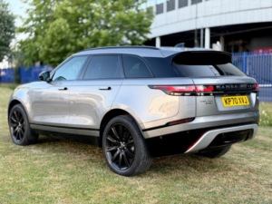 2020 Land Rover Range Rover Velar 2.0 D240 R-Dynamic Hse Auto 4WD Euro 6 (s/s) 5dr in Grey — image 3