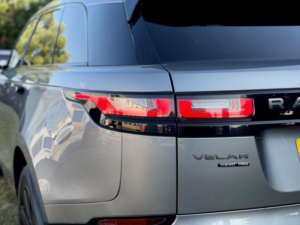 2020 Land Rover Range Rover Velar 2.0 D240 R-Dynamic Hse Auto 4WD Euro 6 (s/s) 5dr in Grey — image 6