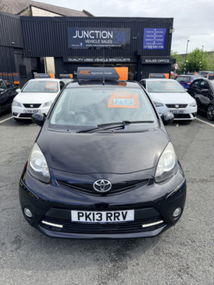 2013 Toyota Aygo 1.0 Vvt-I Fire in Black — image 3