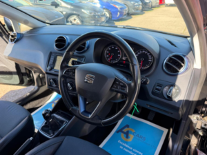 2016 SEAT Ibiza 1.2 Tsi Connect Euro 6 5dr in Black — image 3