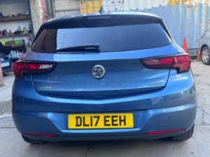2017 Vauxhall Astra 1.4i Turbo Sri Nav Auto Euro 6 (s/s) 5dr in Blue — image 6